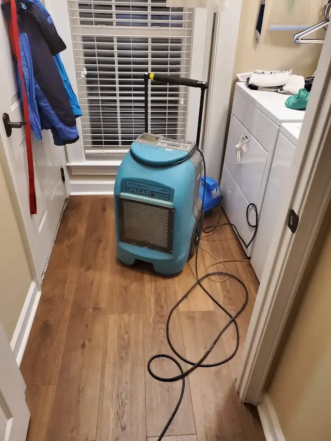 Commercial dehumidifier deployed for Flood Damage Cleanup in Ridge Wood Heights